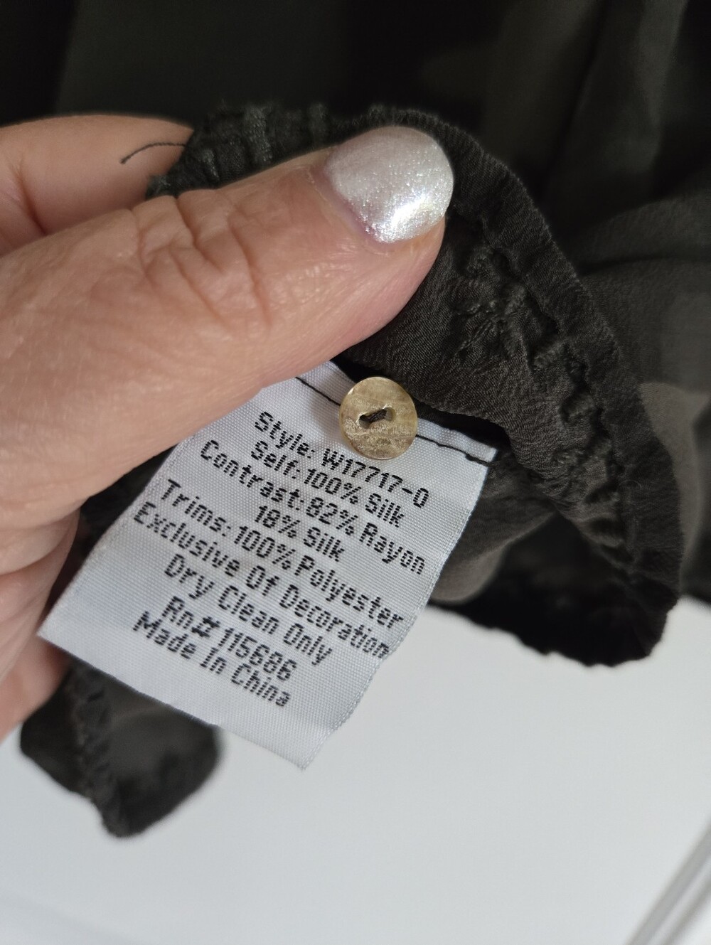 Johnny Was Black and Gray Rayon Velvet Camo Embroidered Gold Threaded Tunic XL - Picture 8 of 10